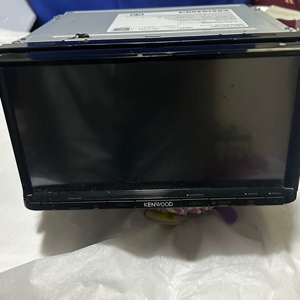 Kenwood GPS Navigation System - Silver - Picture 12 of 12